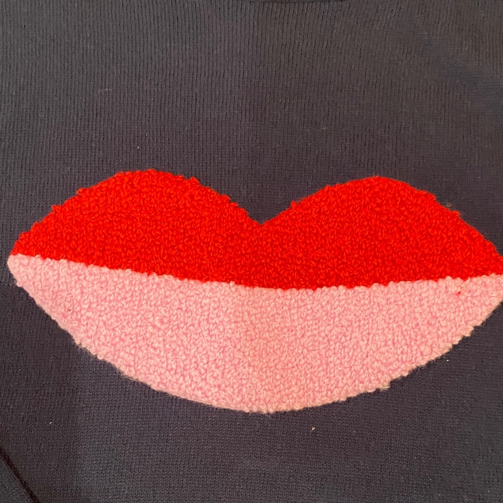 Stylish Navy Sweater with Red and Pink Lip Design - Picture 2 of 6